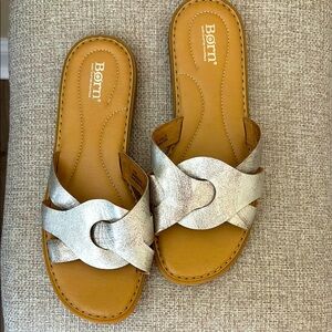 Born Soft Metallic Gold Leather Sandals Size 11 M
